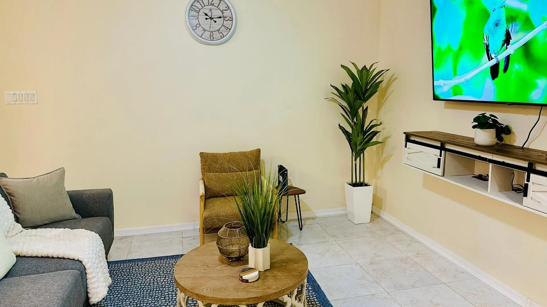 Island Paradise Too-Secure-Gated-Transportation Available Montego Bay Apartamento