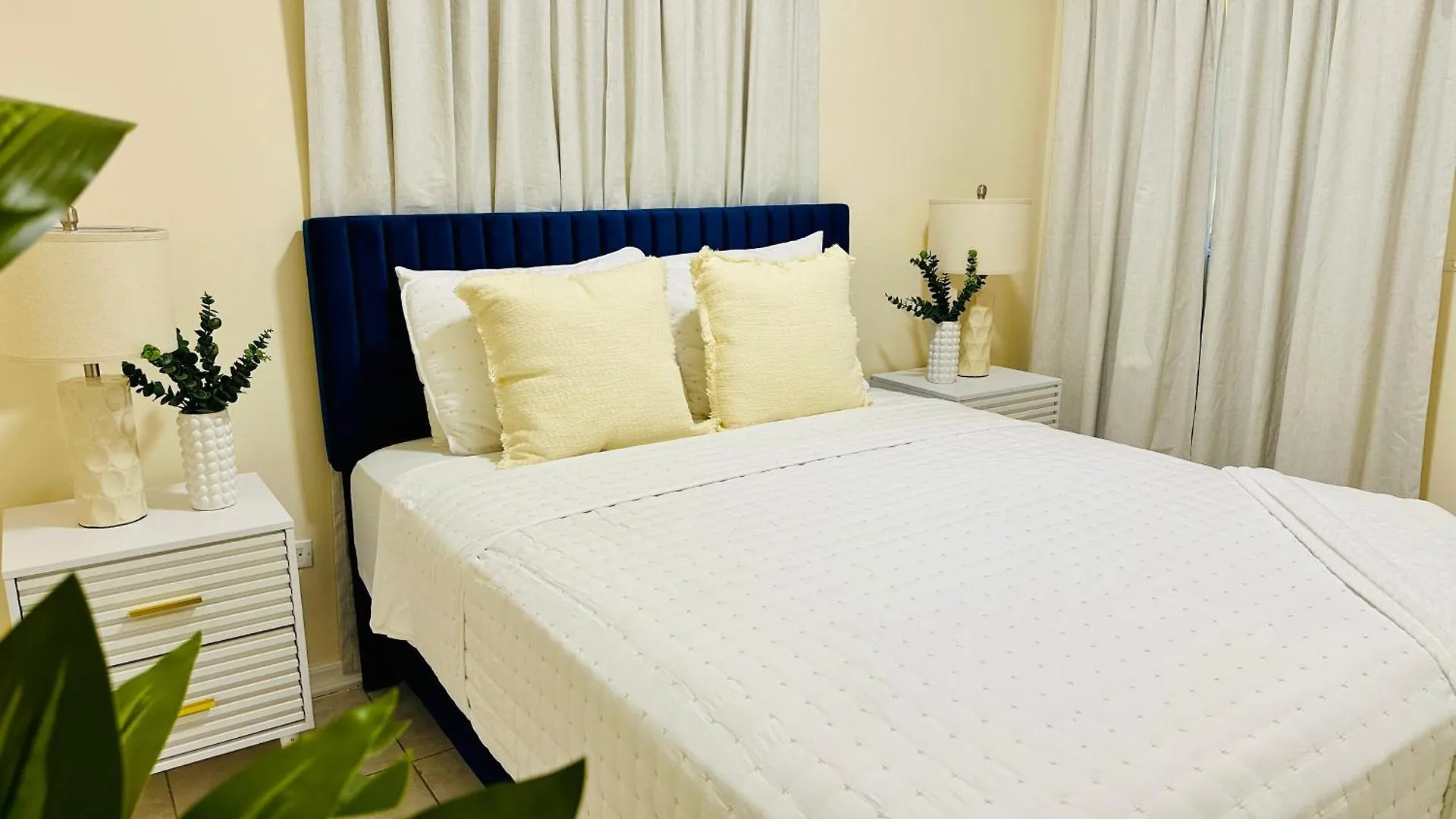 Island Paradise Too-Secure-Gated-Transportation Available Montego Bay